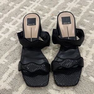 Dolce Vita Black Textured Sandals 9